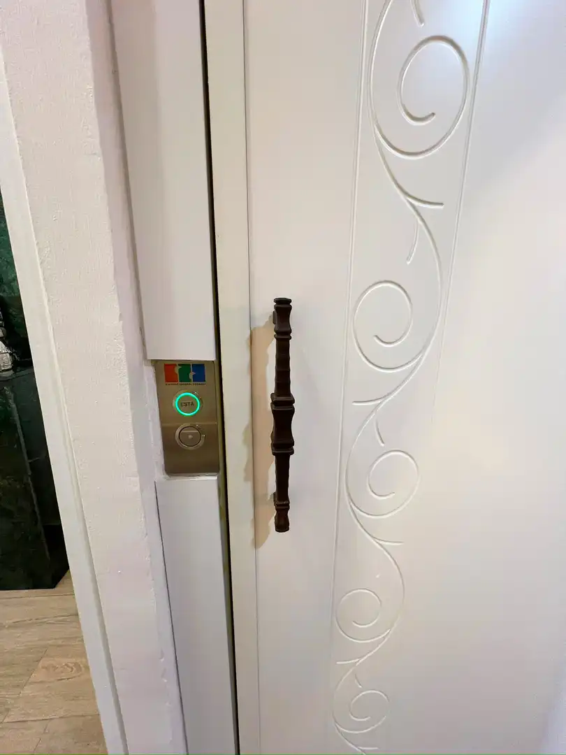 Wohnung zum Verkauf in Barcelona mit Terrasse