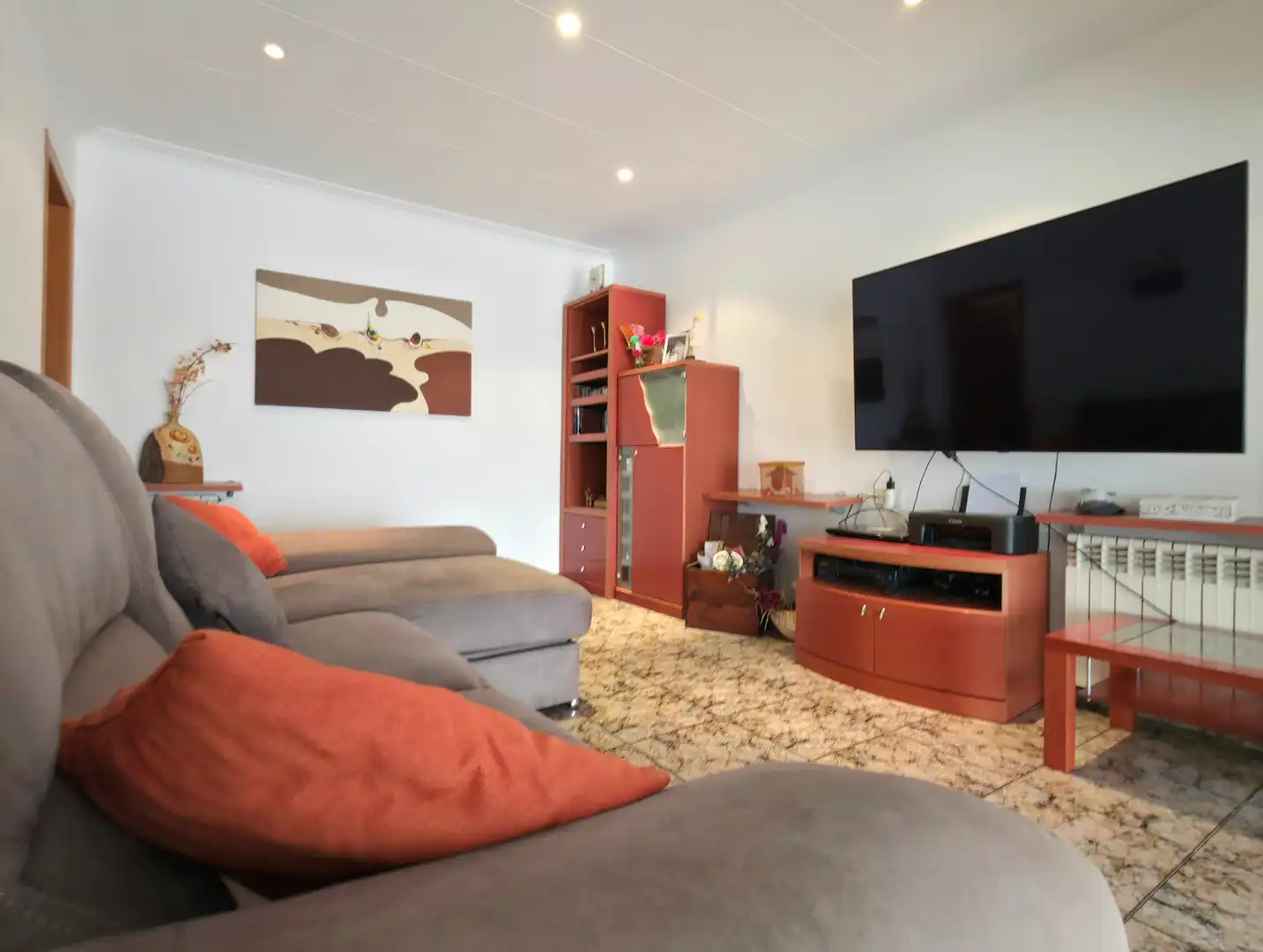 Sala de estar de Casa o chalet en venta en Sant Vicenç Dels Horts con Aire acondicionado, Calefacción y Jardín privado