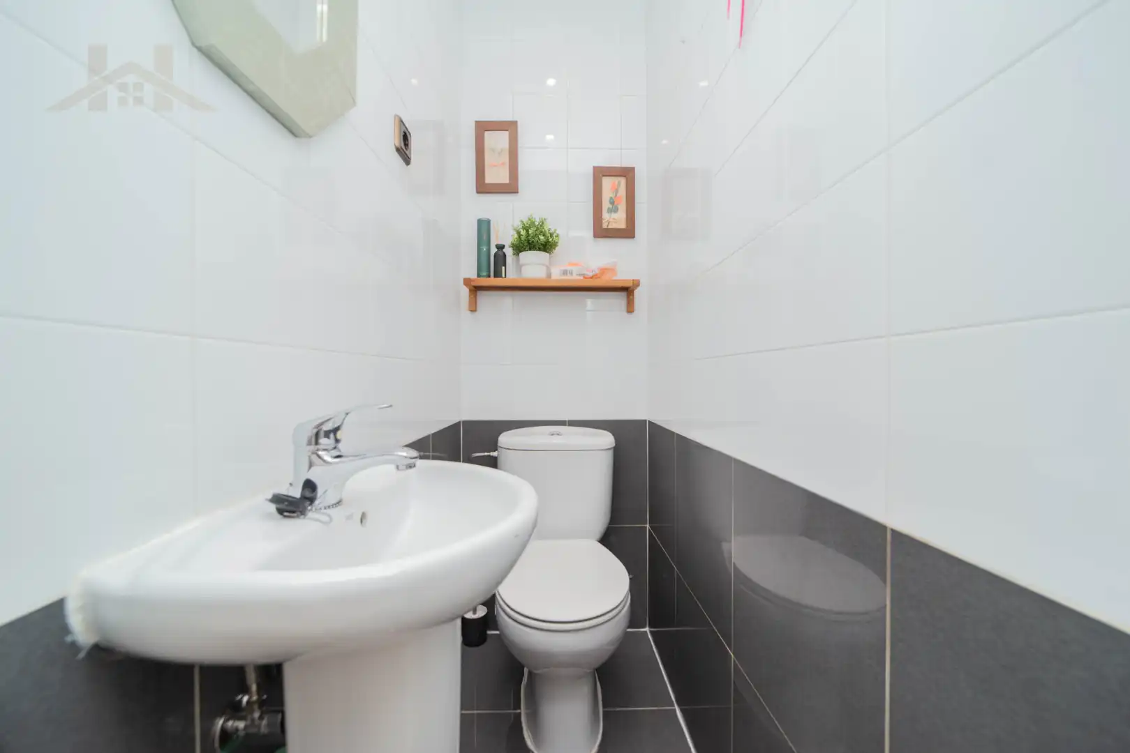 Bathroom of Houses for sale in Moraleja de Enmedio, Madrid