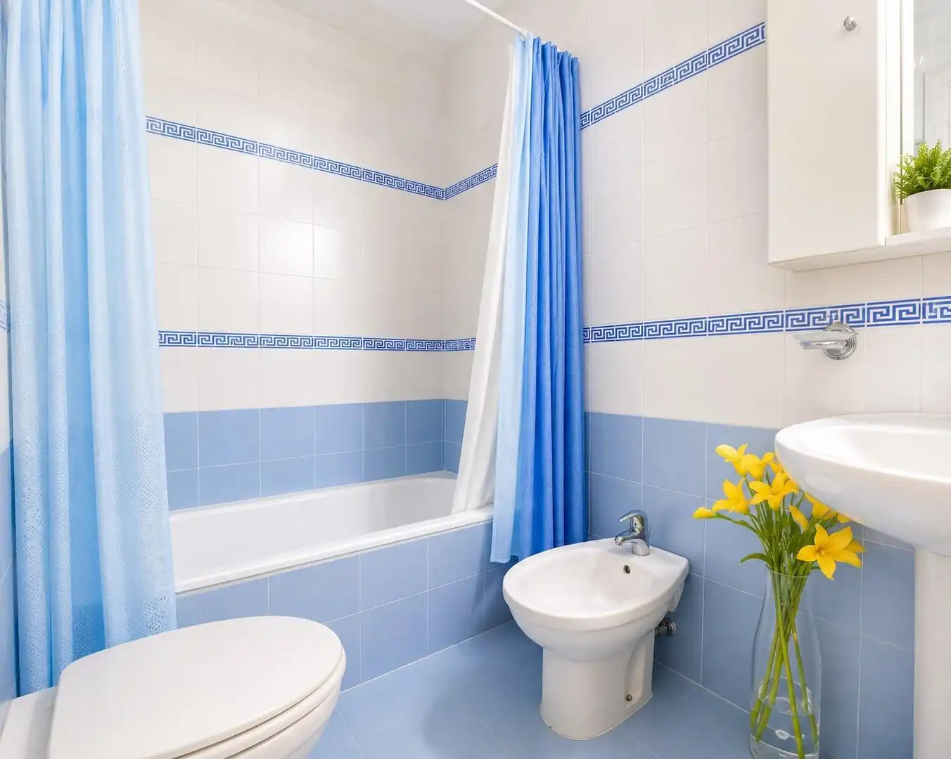 Badezimmer von Wohnung zum Verkauf in Marbella mit Terrasse und Gemeinschaftspool