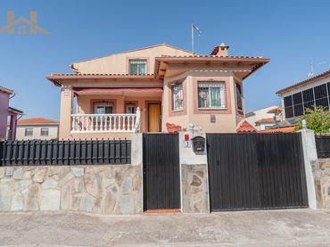 Appartamento con giardino in vendita a Calle Cantabria