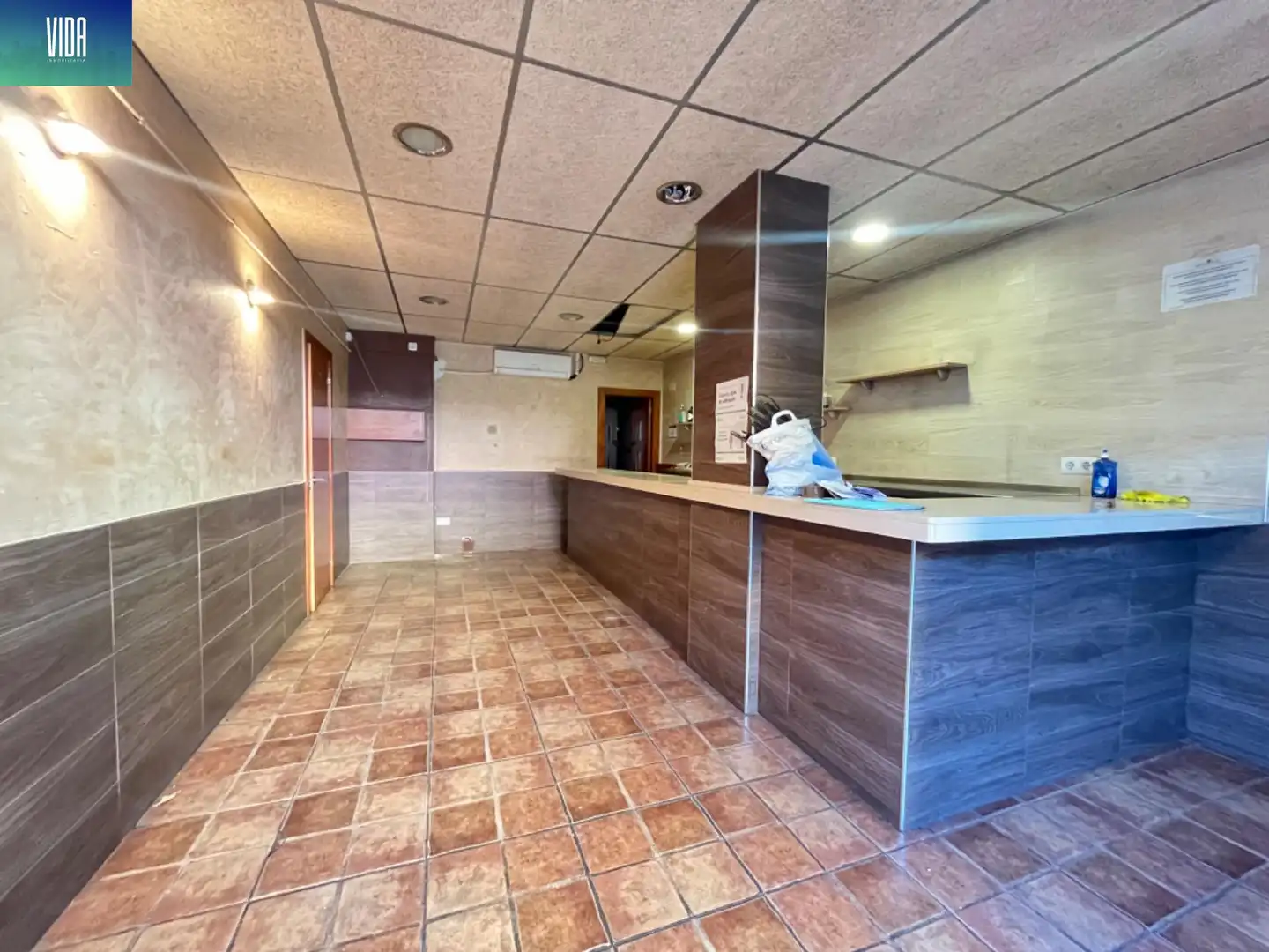 Local comercial en venda a Carrer SANT CRISTOFOL 12, imagen 3