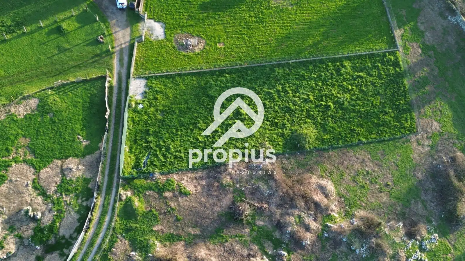 Land for sale in Llanes