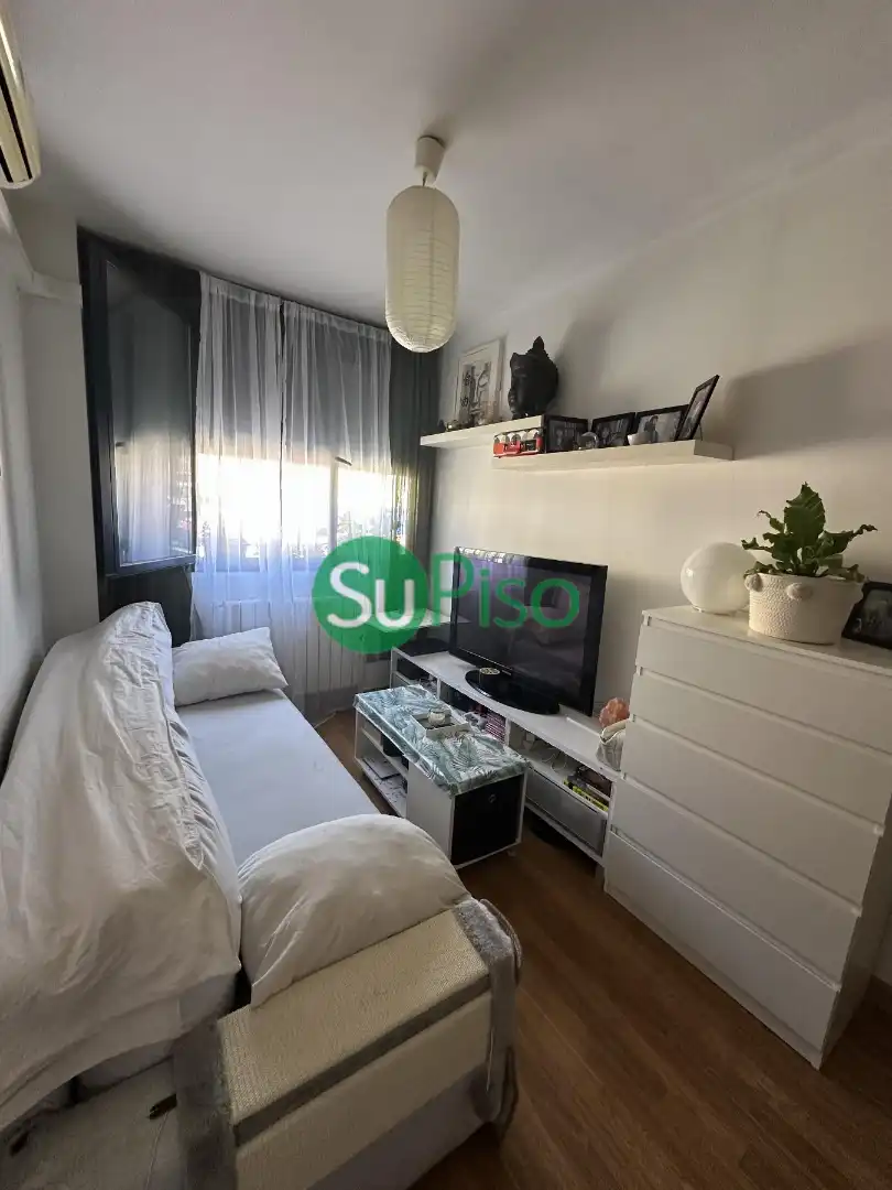 Habitación de Estudio en venta en Yeles con Aire acondicionado, Calefacción y Amueblado