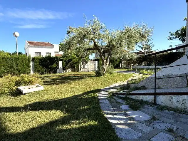 Jardín de Casa o chalet en venta en Vilanova i la Geltrú con Calefacción y Terraza