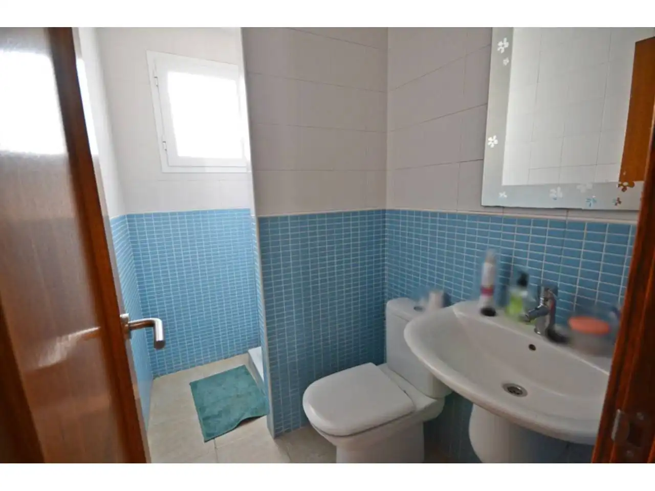Baño de Casa o chalet en venta en Conil de la Frontera con Calefacción, Terraza y Piscina comunitaria