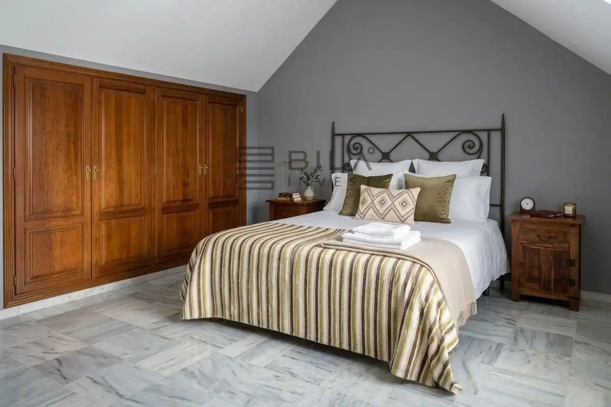 Semi-detached house with pool for sale in Lomas del Pozuelo, imagen 13