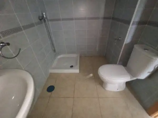 Baño de Piso en venta en Illescas con Calefacción