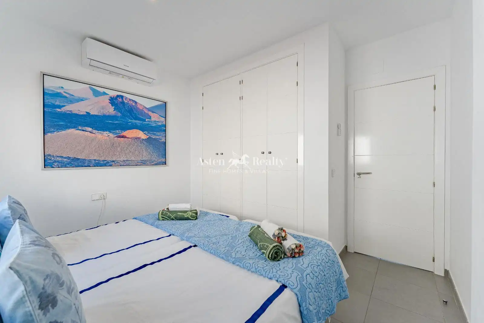 Bedroom of Houses for sale in Adeje  with Air Conditioner, Private garden and Terrace