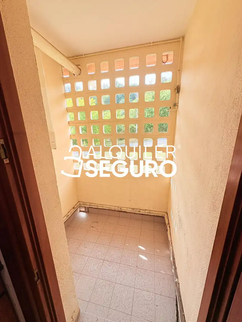 Wohnung zur Miete in Sopuerta, Bizkaia