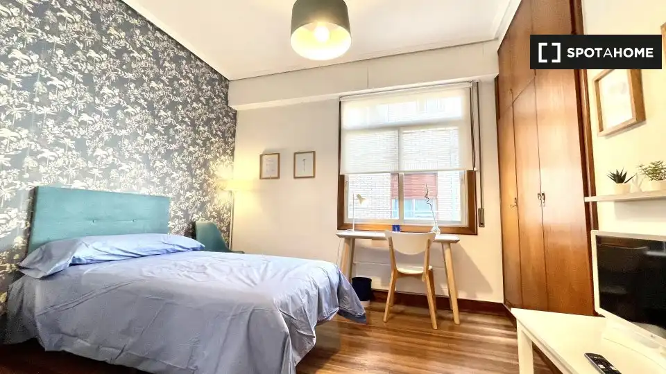 Habitación de Piso para compartir en Bilbao  con Aire acondicionado, Terraza y Amueblado