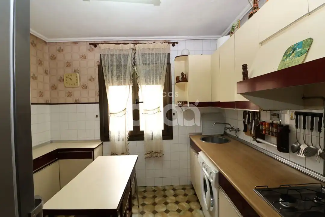 Kitchen of Flat for sale in Santurtzi   with Heating and Furnished