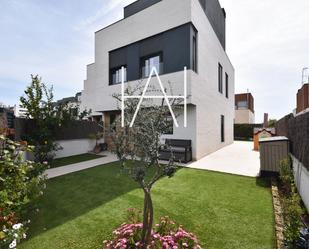 Jardí de Casa o xalet en venda en Sant Andreu de Llavaneres amb Aire condicionat, Calefacció i Terrassa