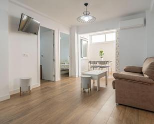 Sala d'estar de Apartament de lloguer en Rincón de la Victoria amb Aire condicionat, Calefacció i Terrassa