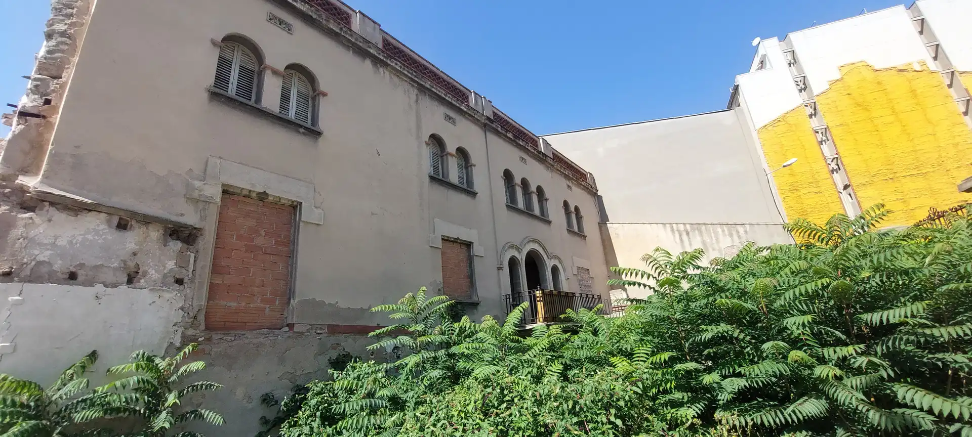 Vista exterior de Casa o xalet en venda en Igualada amb Jardí privat, Terrassa i Balcó