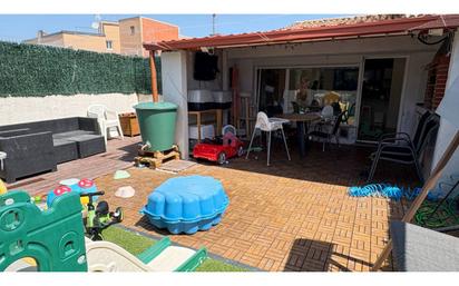 Garden of Attic for sale in Terrassa  with Air Conditioner, Heating and Terrace