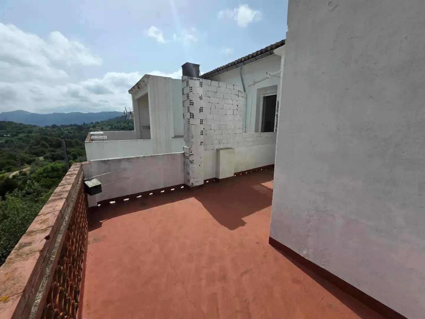 Terrassa de Casa adosada en venda en La Vall de Gallinera amb Terrassa, Traster i Balcó