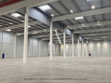 Nave industrial en alquiler en Calle Puigmal 5