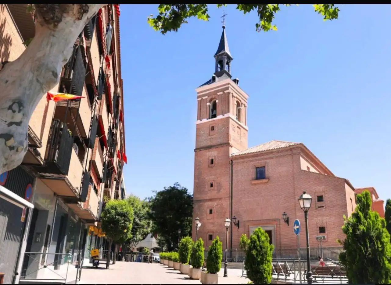 Vista exterior de Apartamento en venta en Leganés