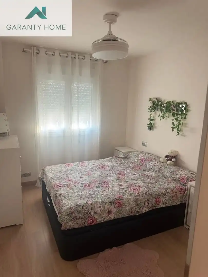 Bedroom of Flat for sale in Málaga  with Air Conditioner, Heating and Private garden