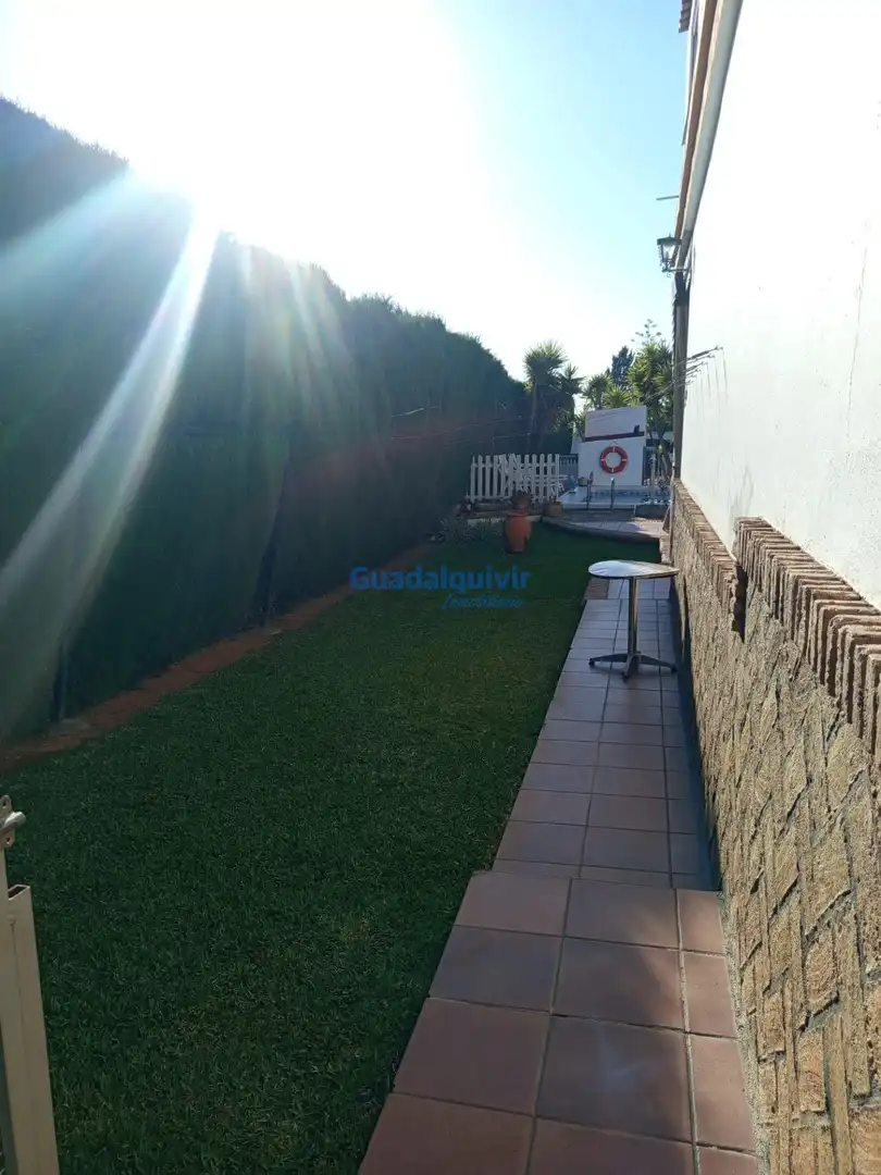 Chalet con piscina en venta en Cerros de Montequinto, imagen 13