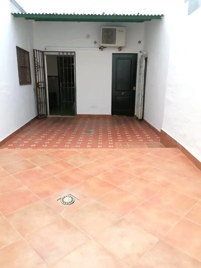 Einfamilien-Reihenhaus zum Verkauf in Alcalá de Guadaira mit Terrasse und Abstellraum