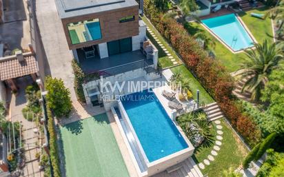 Piscina de Casa o xalet en venda en Castellvell del Camp amb Aire condicionat, Terrassa i Piscina