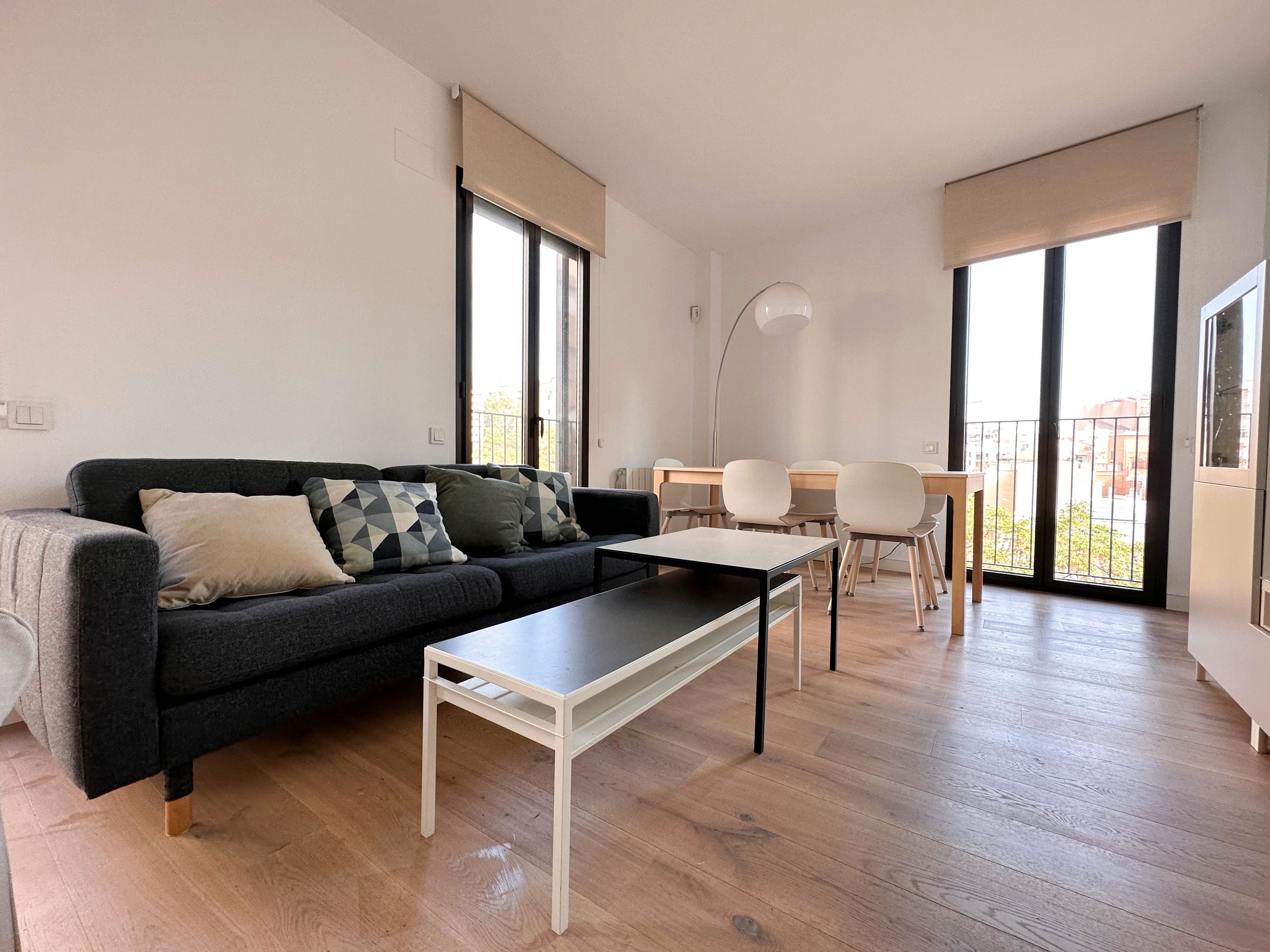 Sala d'estar de Pis de lloguer en  Barcelona Capital amb Aire condicionat, Calefacció i Parquet
