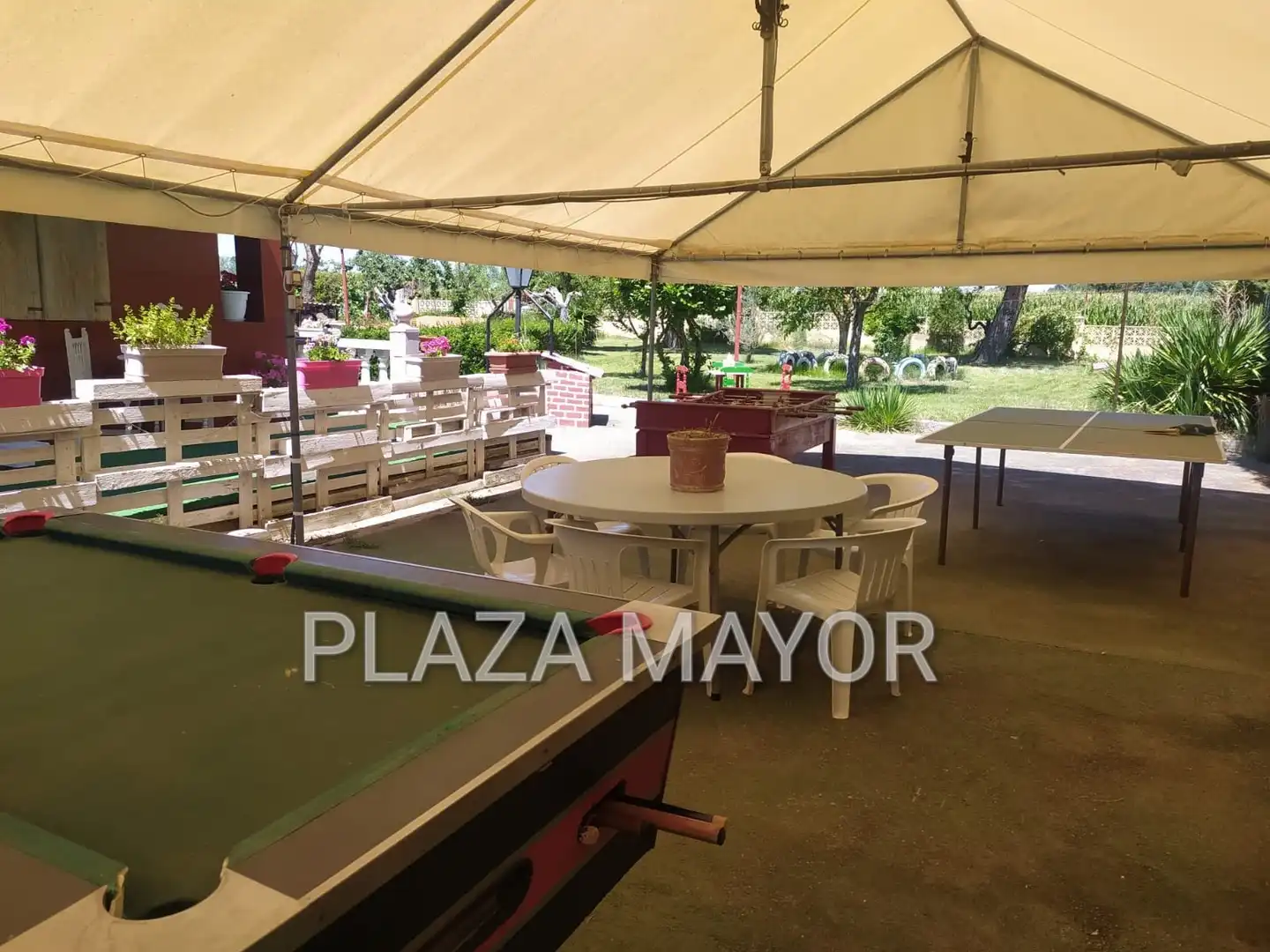 Terrassa de Casa o xalet en venda en El Pino de Tormes amb Calefacció, Jardí privat i Piscina