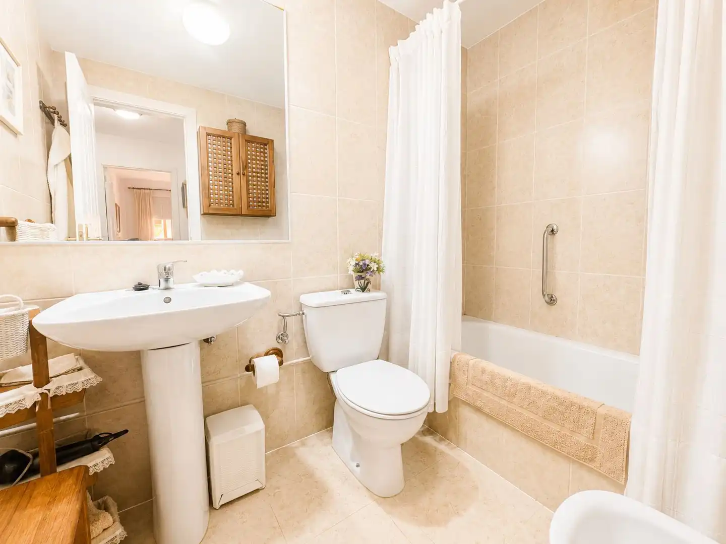 Bathroom of Flat for sale in Fuengirola  with Air Conditioner, Terrace and Furnished