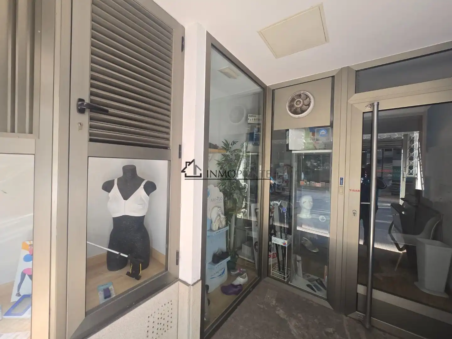 Business premises for sale in Zona de Plaza de Barcelos, imagen 20