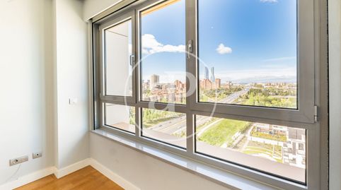 Photo 5 of Flat for rent in C. de Dulce Chacón, Virgen del Cortijo - Manoteras, Madrid Capital