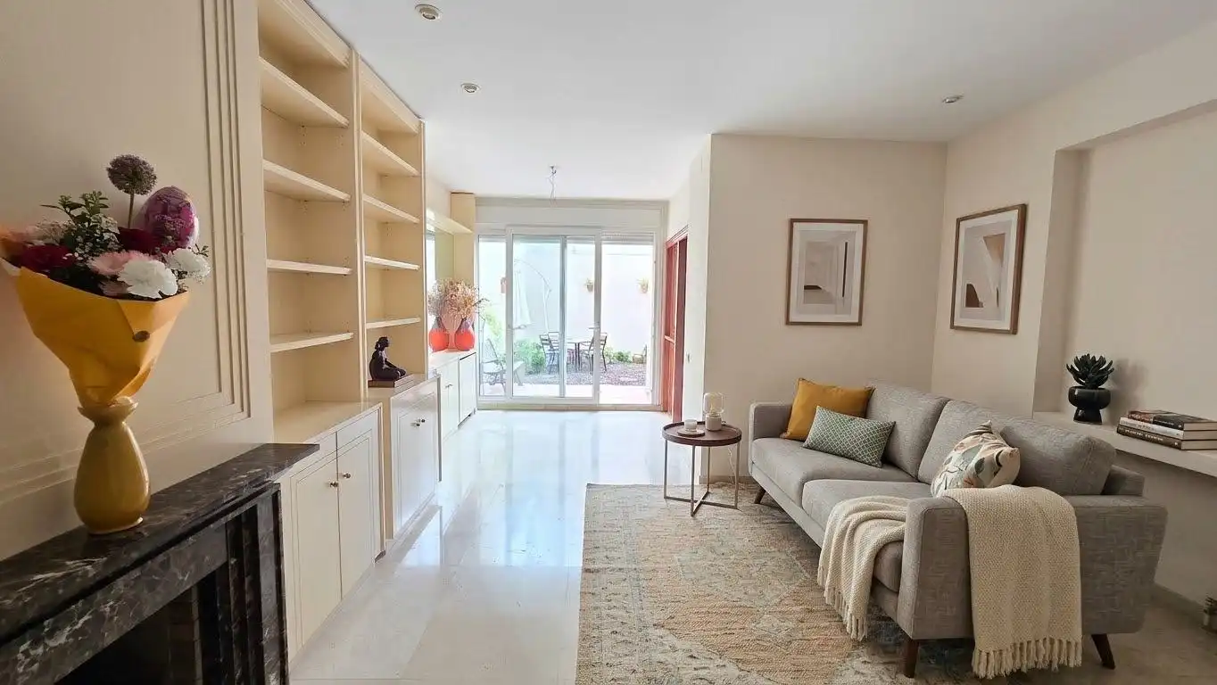 Sala d'estar de Casa o xalet en venda en Centre - Sant Josep - Sanfeliu