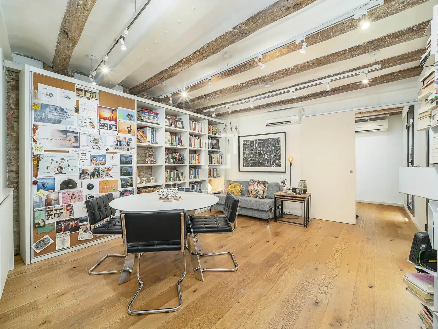 Sala de estar de Piso en venta en Barcelona con Aire acondicionado, Calefacción y Parquet