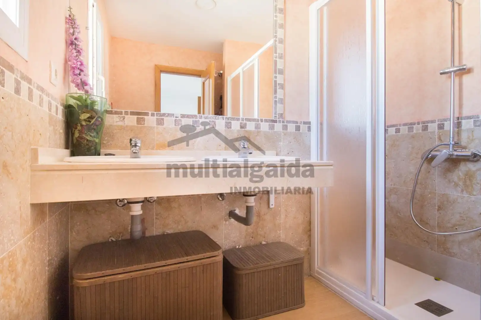 Bathroom of Detached homes for sale in Jerez de la Frontera