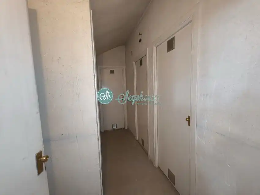 Piso en venta en Segovia con Calefacción, Terraza y Trastero