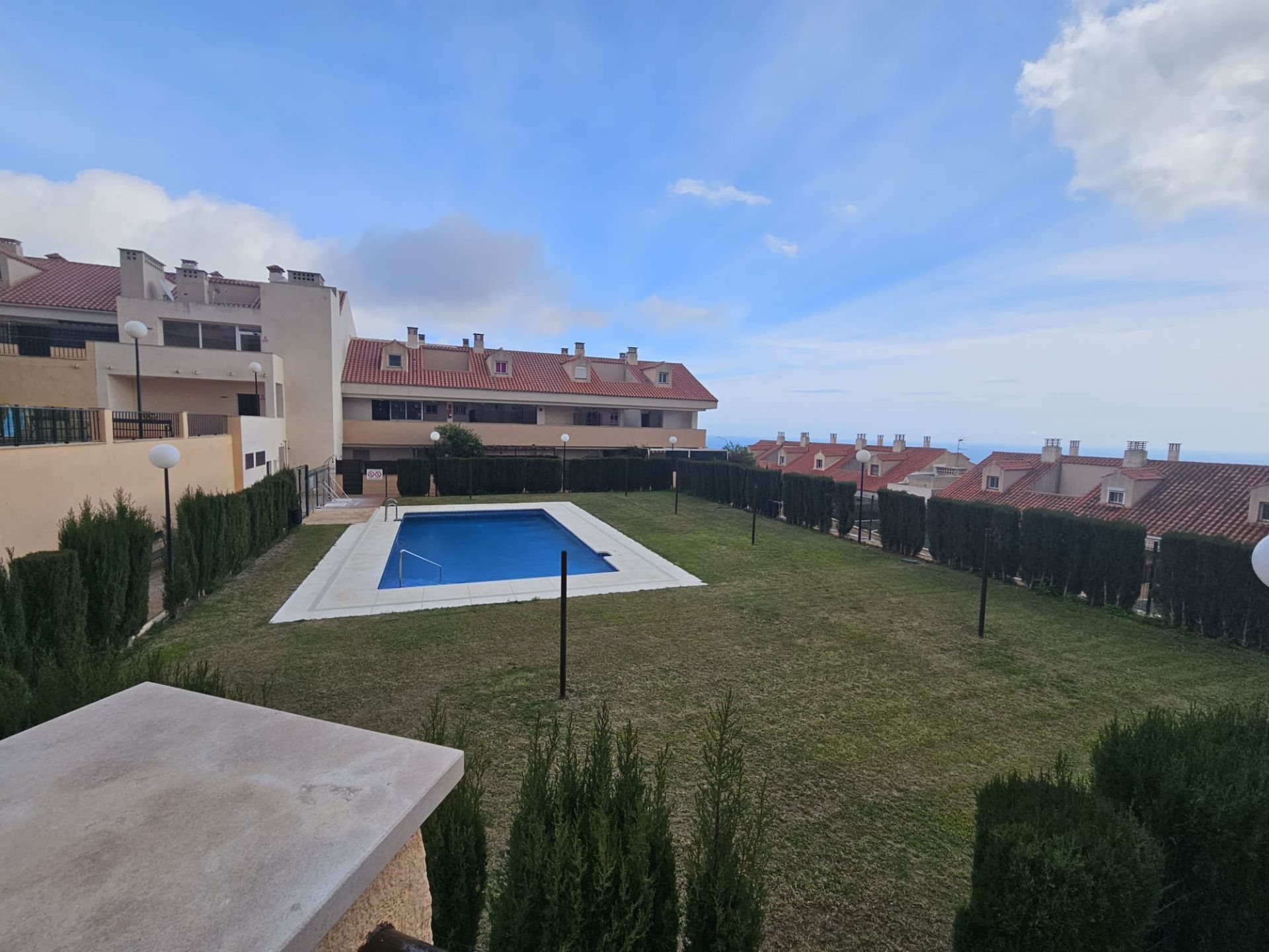 Piscina de Apartament en venda en Benalmádena amb Terrassa i Piscina comunitària
