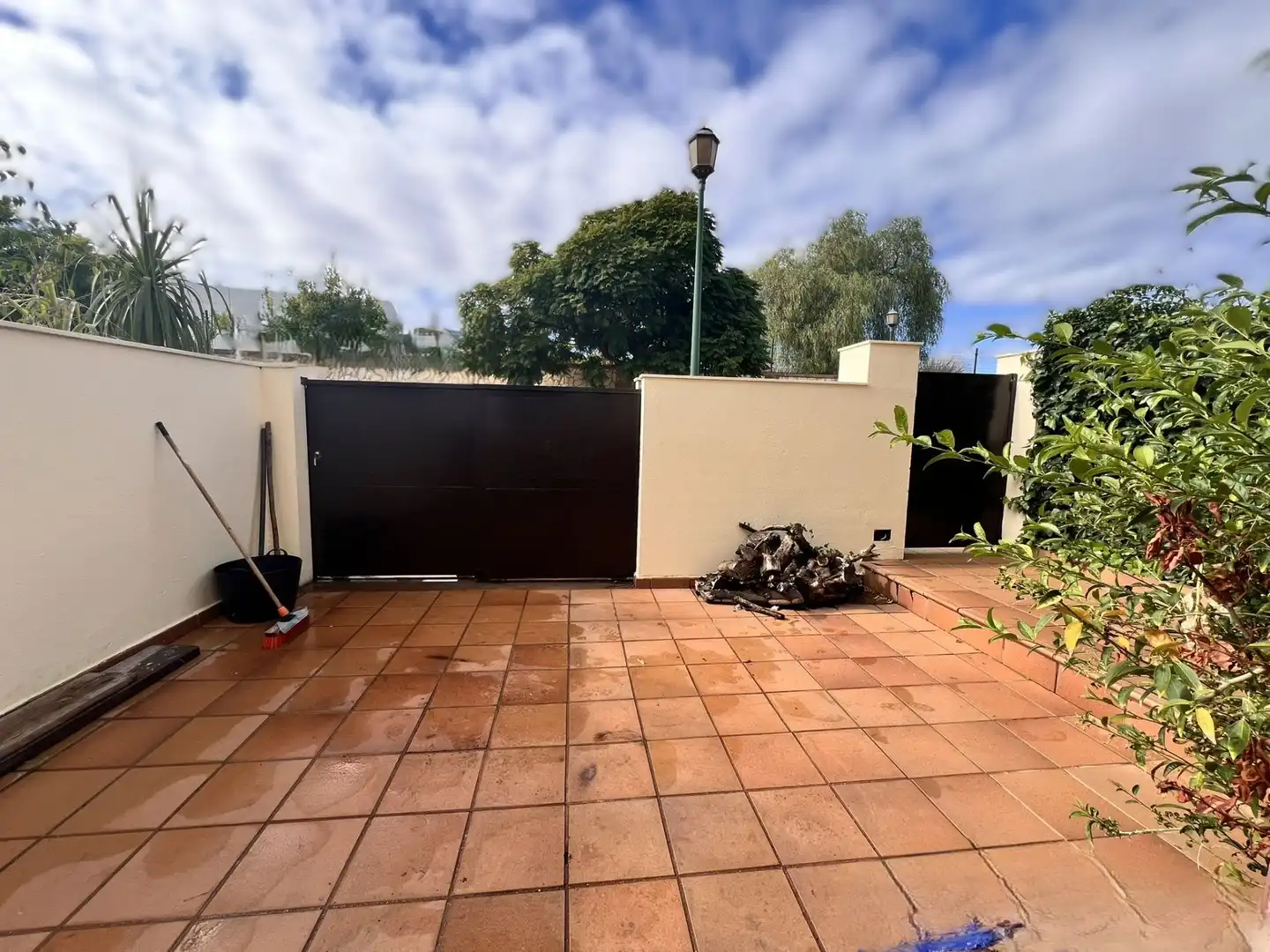 Jardín de Casa adosada en venta en Ayamonte con Aire acondicionado, Terraza y Trastero