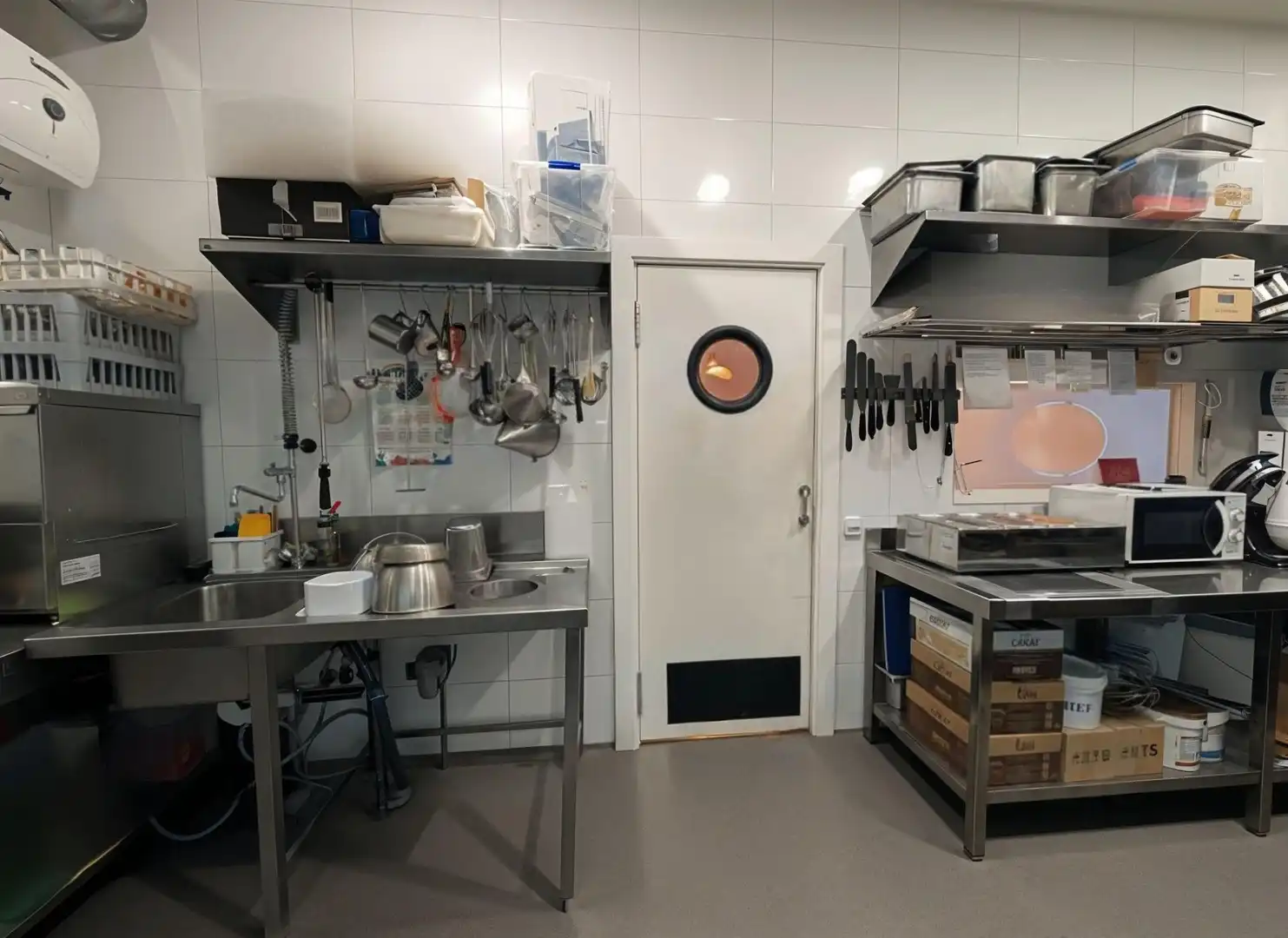 Cocina de Local de alquiler en El Papiol