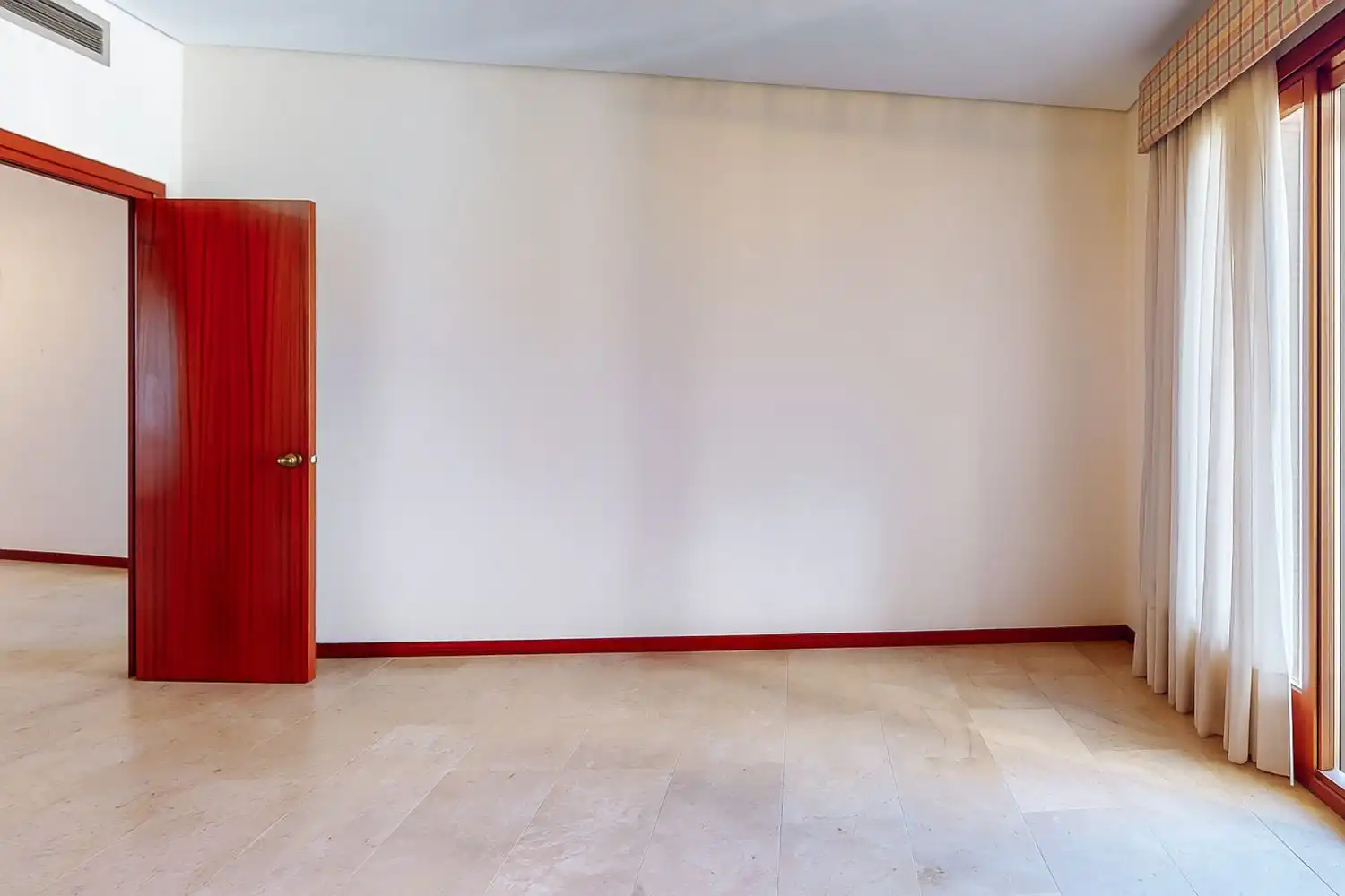 Flat for sale in Sevilla  with Air Conditioner, Heating and Terrace