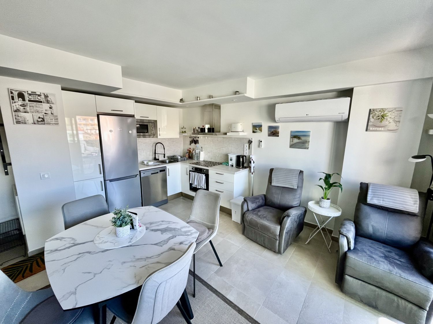 Cuina de Apartament de lloguer en Mogán amb Aire condicionat i Piscina comunitària