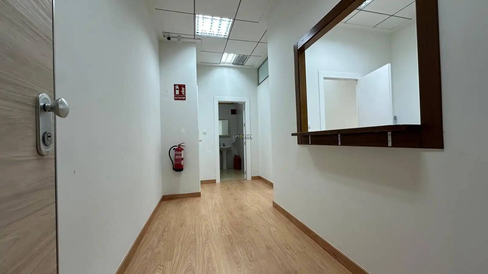 Oficina amb ascensor de lloguer a Calle Budapest, imagen 2