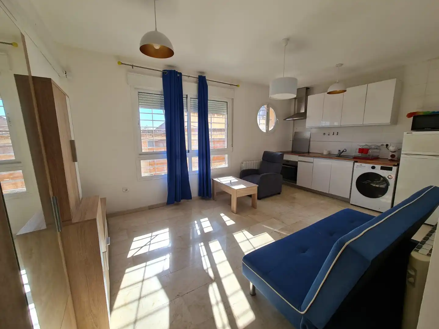 Sala d'estar de Apartament de lloguer en Láchar amb Moblat