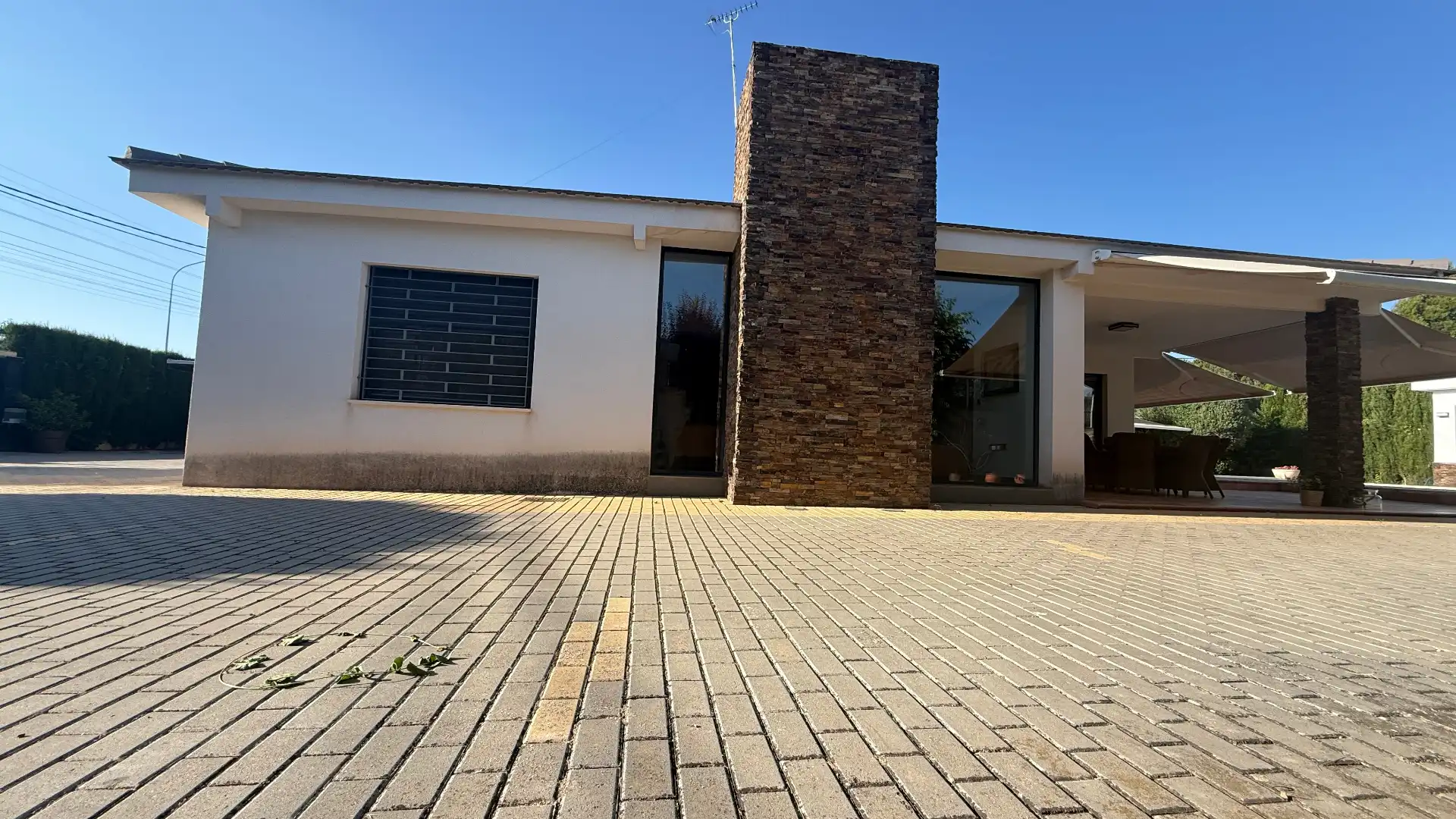 Außenansicht von Haus oder Chalet zum Verkauf in Albacete mit Klimaanlage, Heizung und Privatgarten