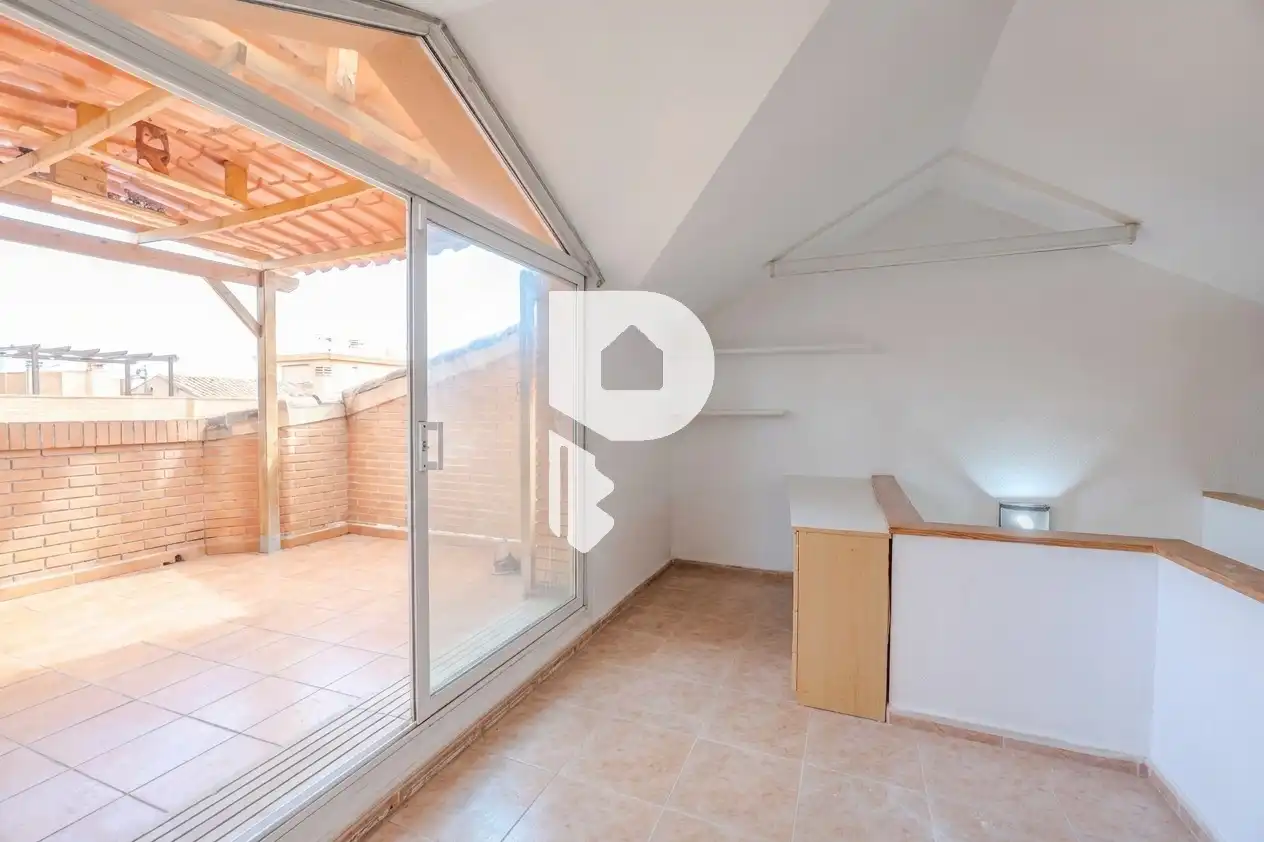 Terraza de Casa adosada en venta en Sant Vicenç Dels Horts con Aire acondicionado, Calefacción y Terraza