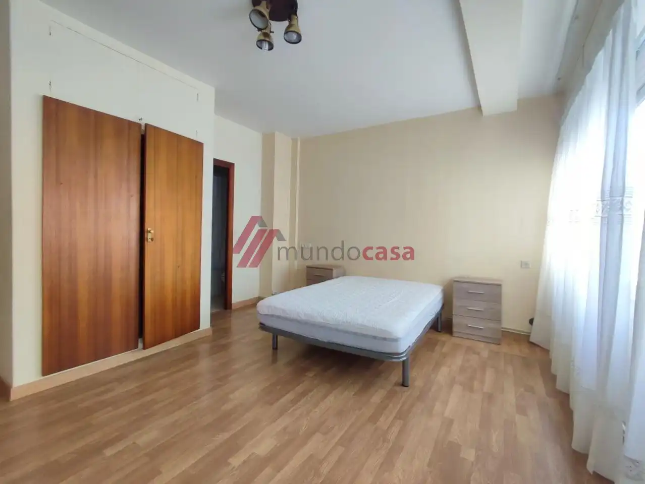 Habitación de Piso de alquiler en Ferrol con Calefacción, Parquet y Terraza