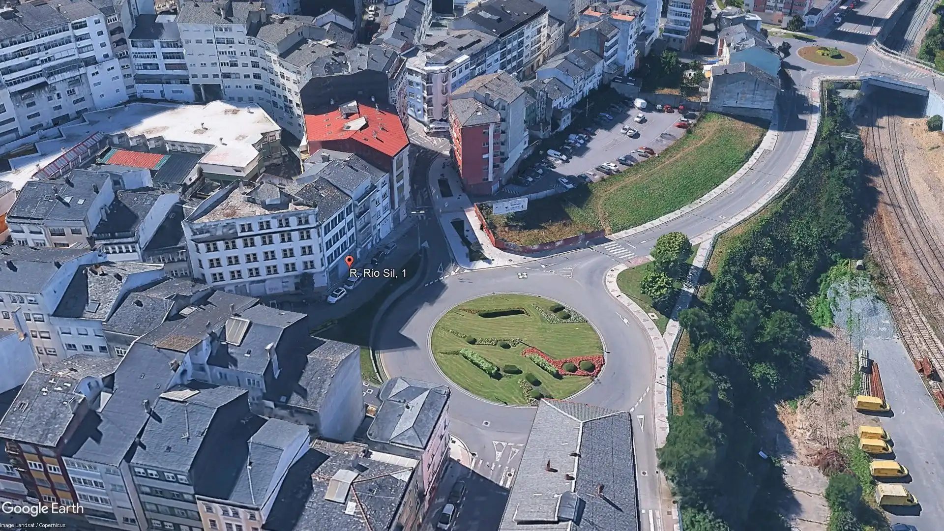 Vista exterior de Edifici en venda en Lugo