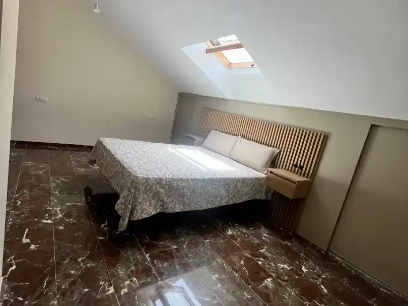 Habitación de Dúplex de alquiler en Jaén con Aire acondicionado, Amueblado y Balcón
