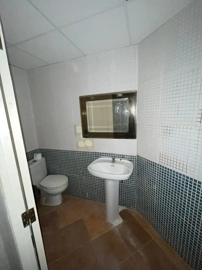 Baño de Local en venta en Valencia