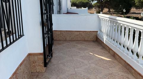 Foto 5 de Casa adosada en venda a Avenida de Irlanda, San Andrés Golf, Chiclana de la Frontera